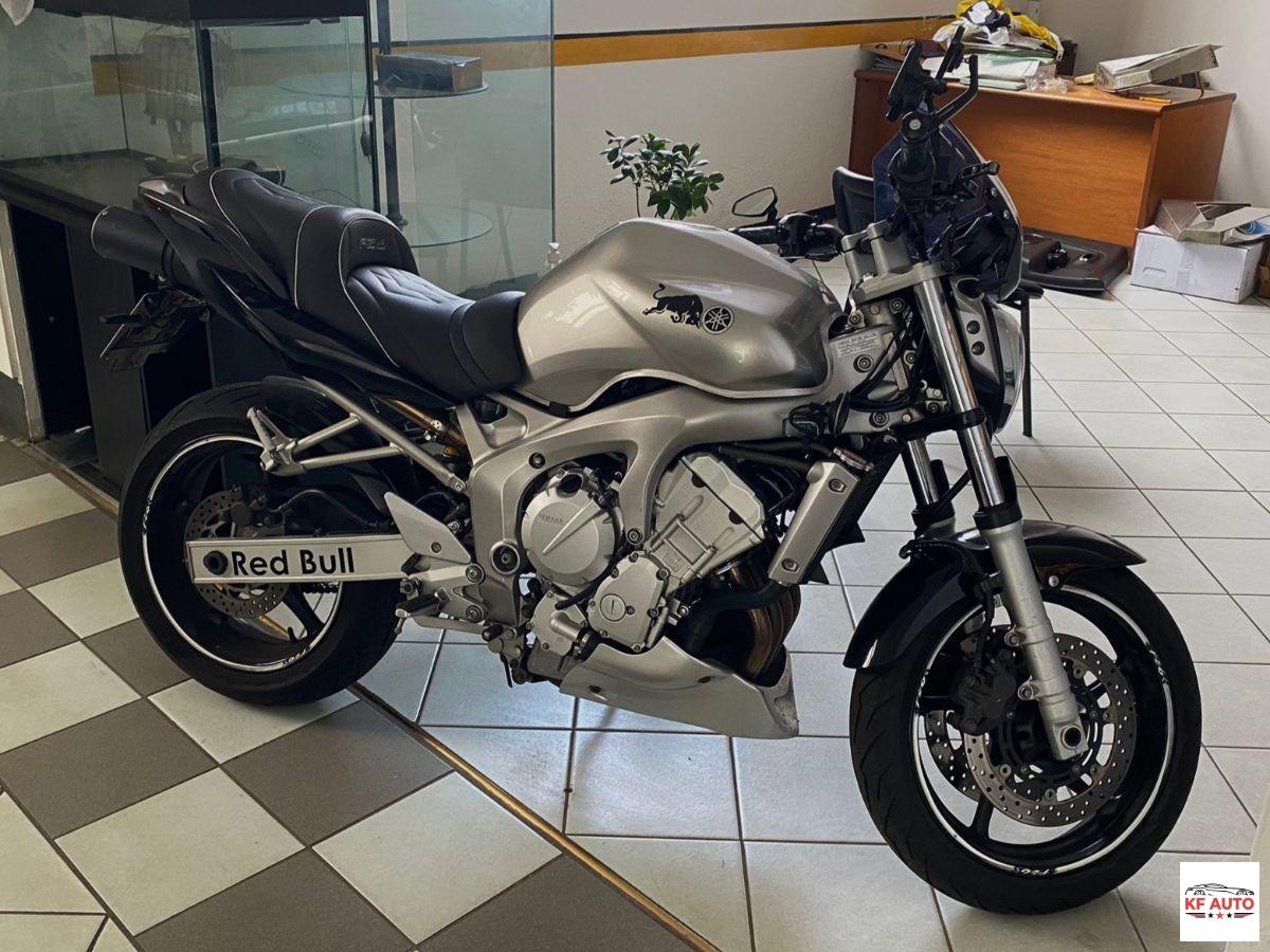 Yamaha - FZ 600 - Fazer