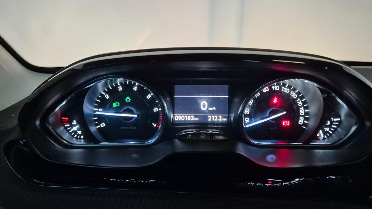 Peugeot 2008 PureTech 82 Allure (NEOPATENTATI)