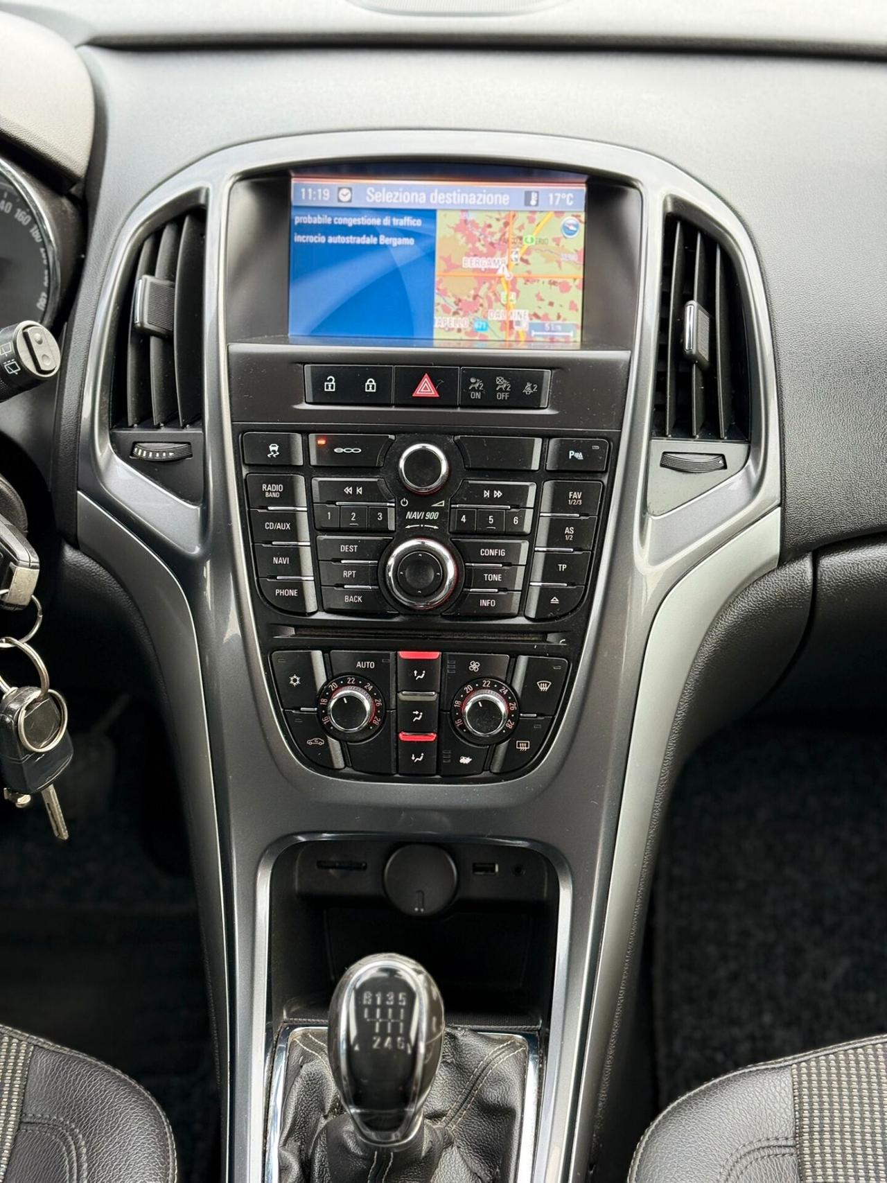 Opel Astra 2.0 CDTI 165CV Sports Tourer Cosmo