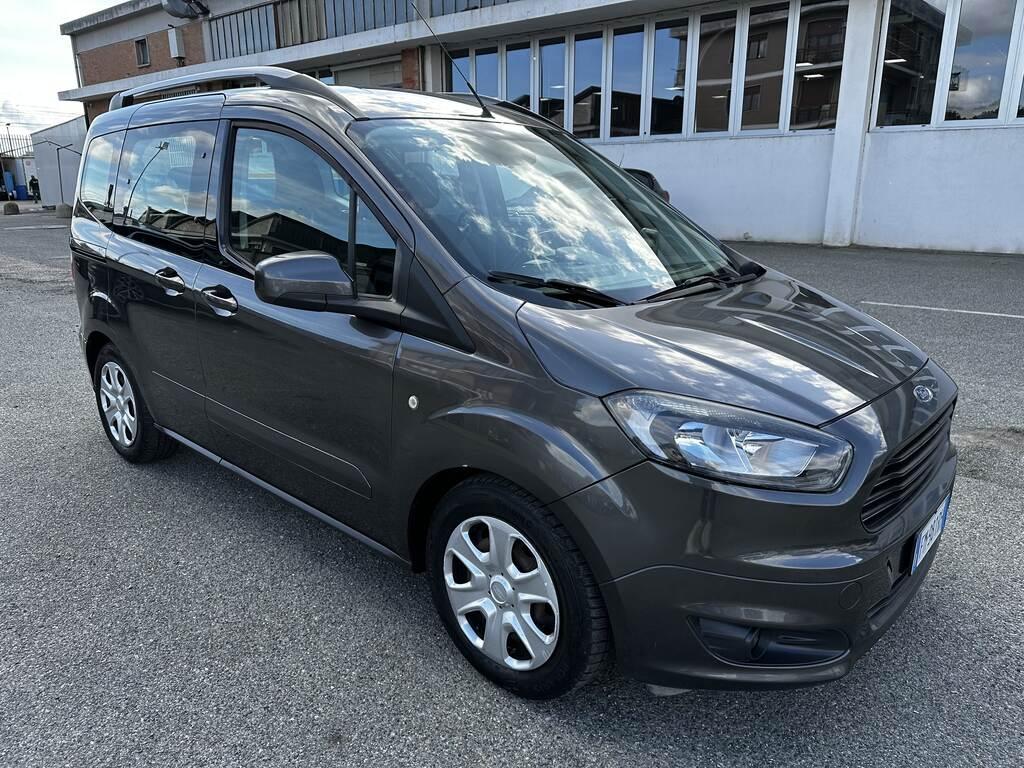 Ford Tourneo Courier 1.5 tdci 75cv plus E6