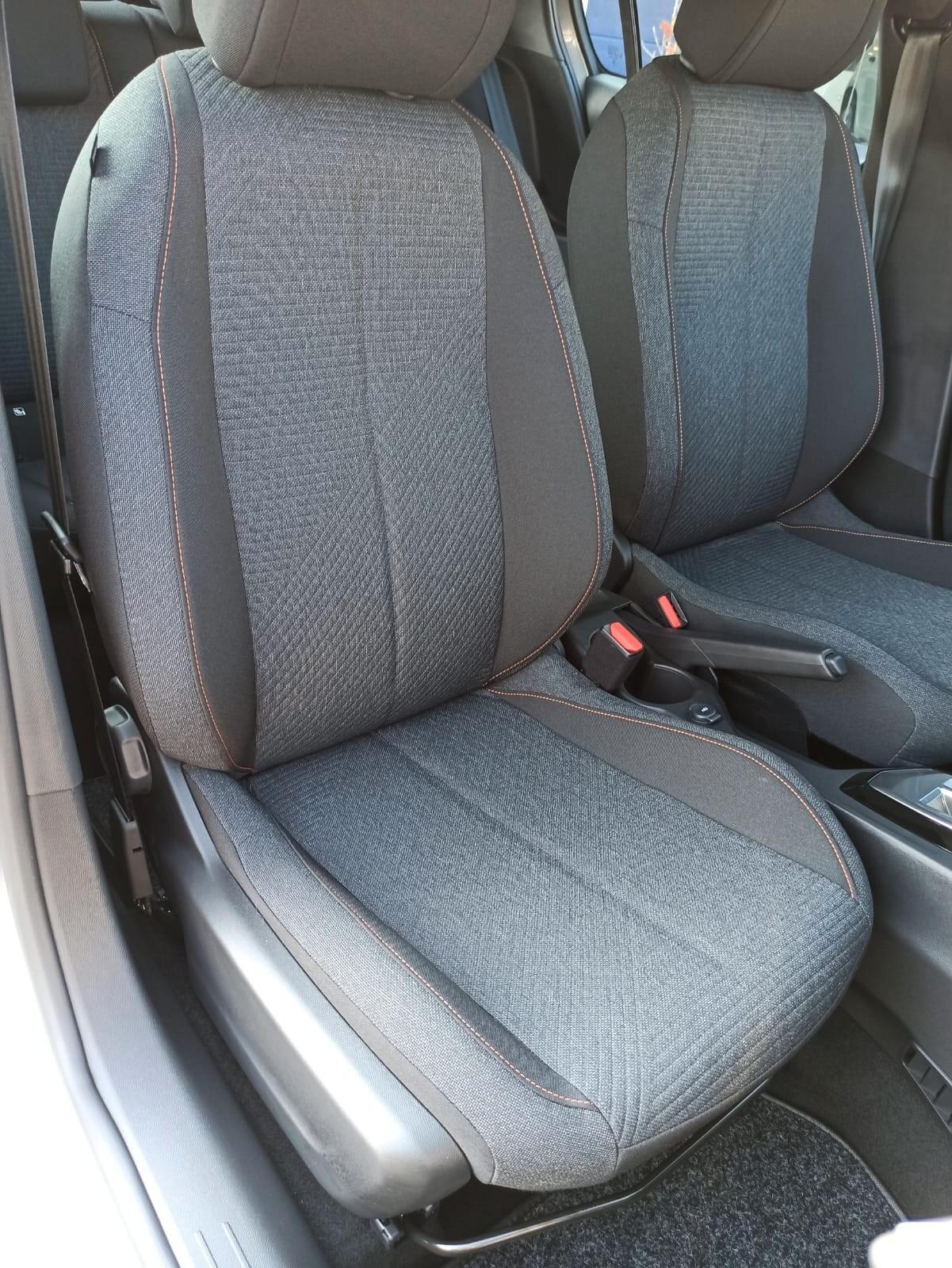 Peugeot 208 Hybrid 110 e-DCS6 Style