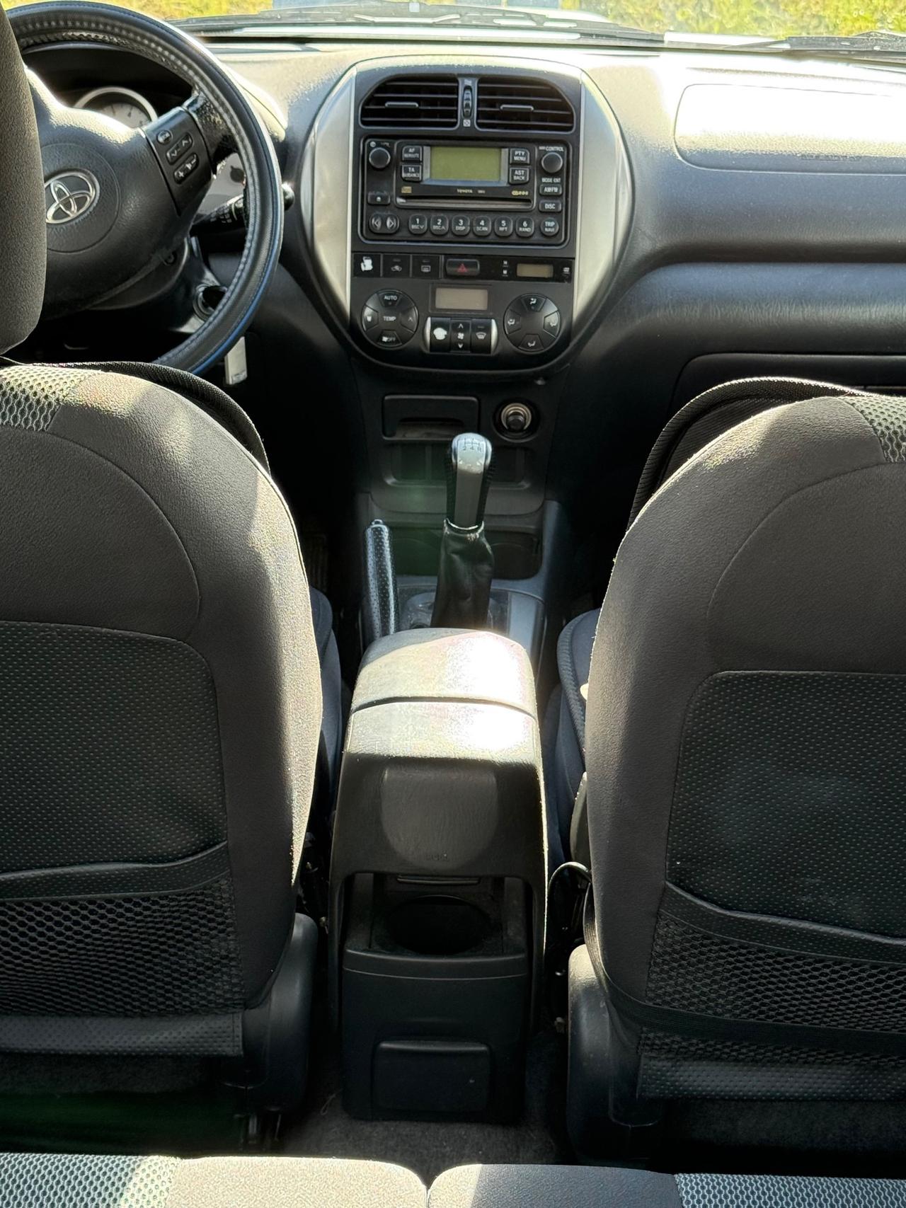 Toyota RAV 4 RAV4 2.0 Tdi D-4D cat 5 porte Sol