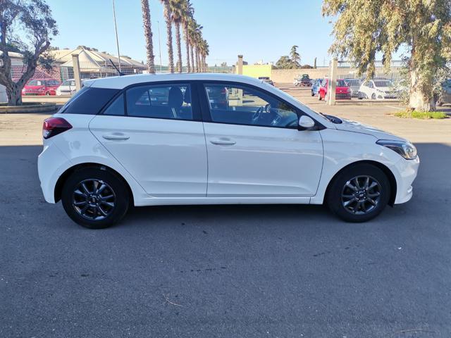 HYUNDAI i20 1.2 84 CV 5 porte