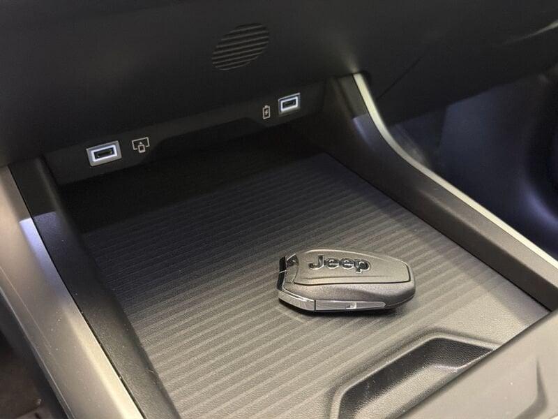 Jeep Compass E-Hybrid 1.2 Turbo MHEV 106kW First Edition DCT