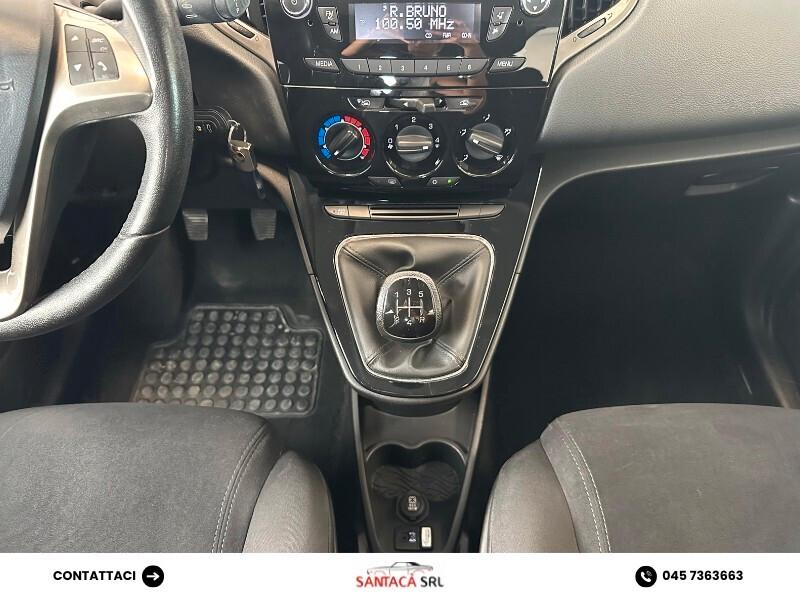 Lancia Ypsilon 1.2 69 CV 5 porte Platinum