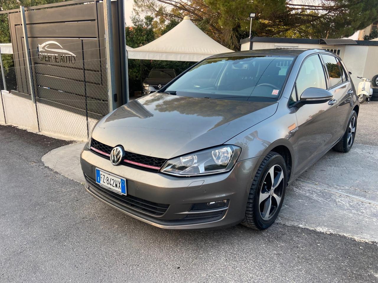 Volkswagen Golf 1.6 TDI Highline (KM Cerificati)