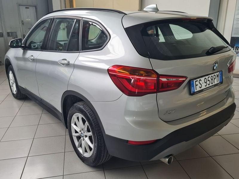 BMW X1 sDrive16d NAVI!PDC!LED!