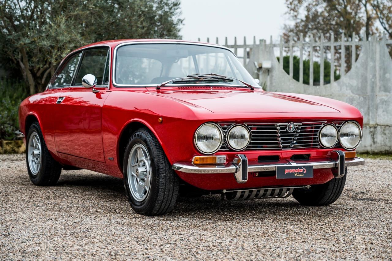 Alfa Romeo 2000 GT VELOCE