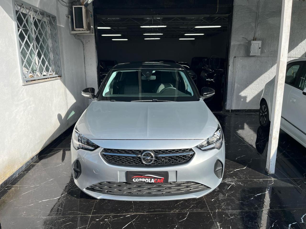 Opel Corsa 1.2 Design & Tech