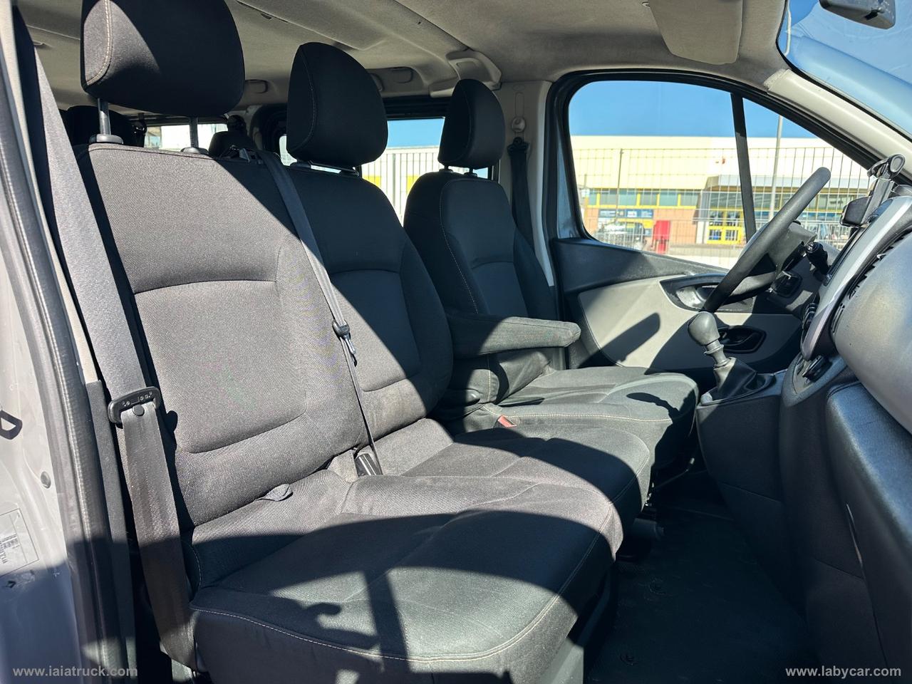 RENAULT Trafic 9 POSTI 1.6 dCi 125CV+GANCIOTRAINO