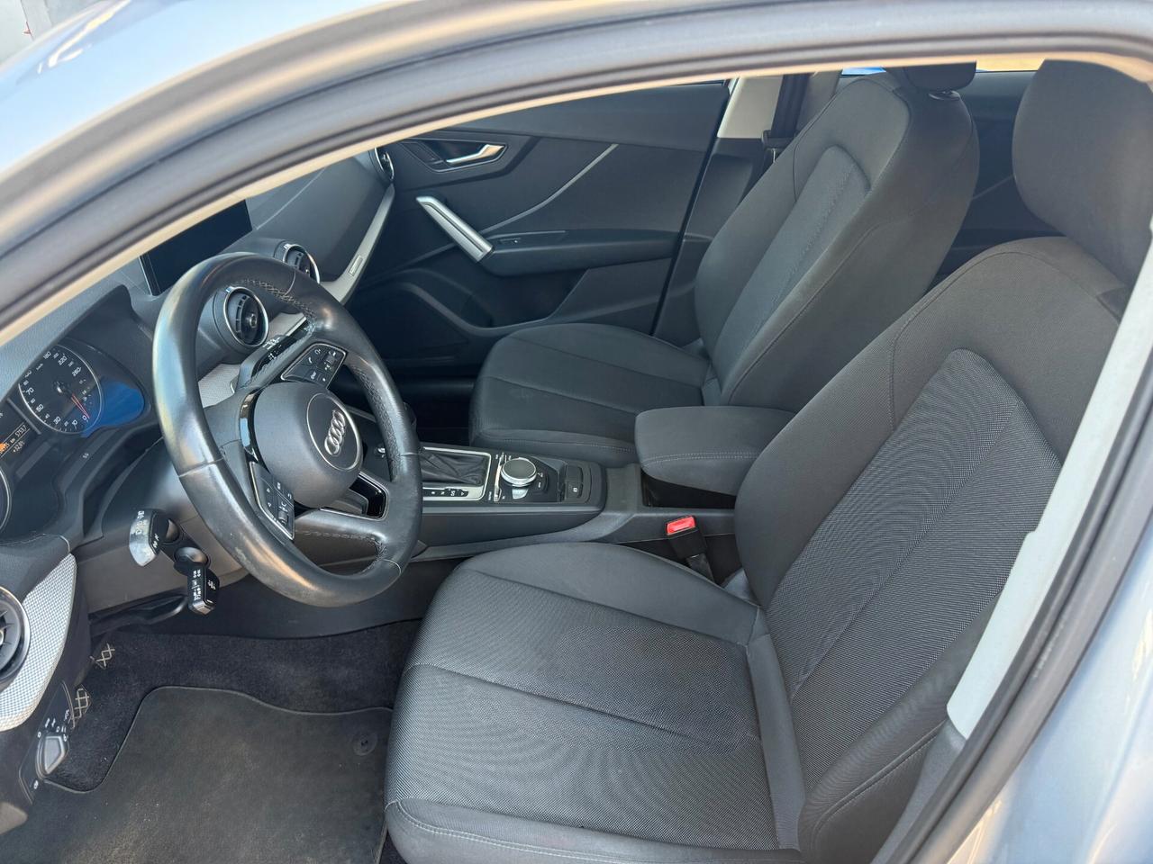 Audi Q2 30 TDI Business