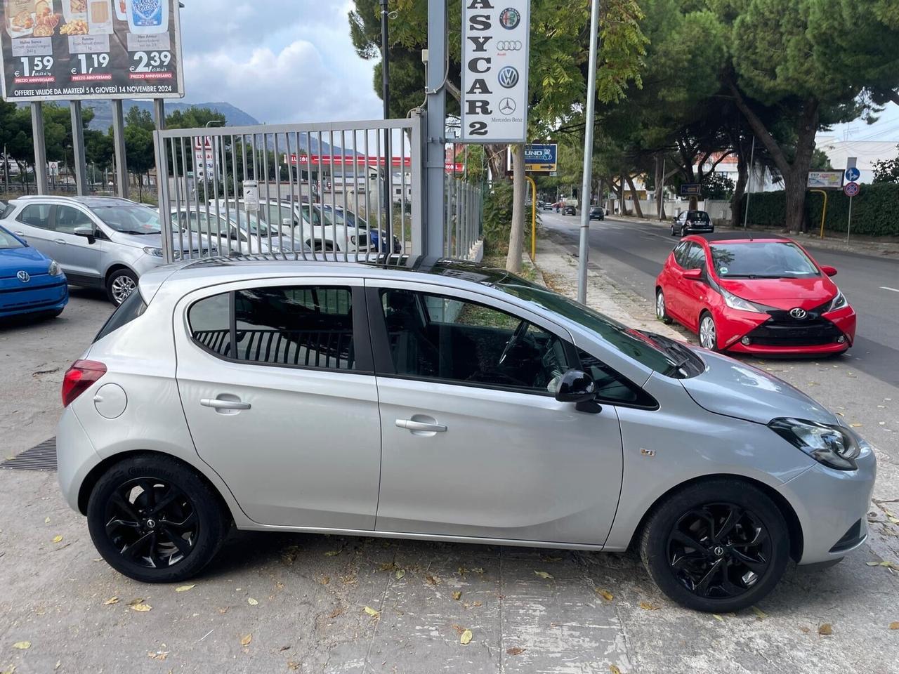 Opel Corsa 1.2 5 porte Black Edition