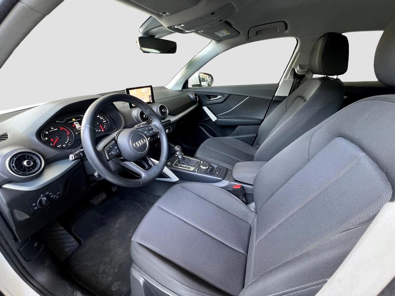 Audi Q2 35 TDI quattro S tronic Business