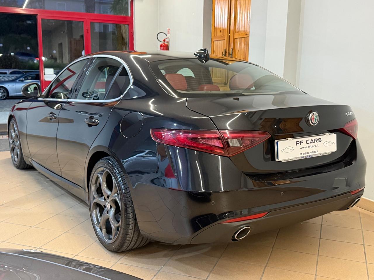 Alfa Romeo Giulia 2.2 Turbodiesel 180 CV AT8 Sport Business