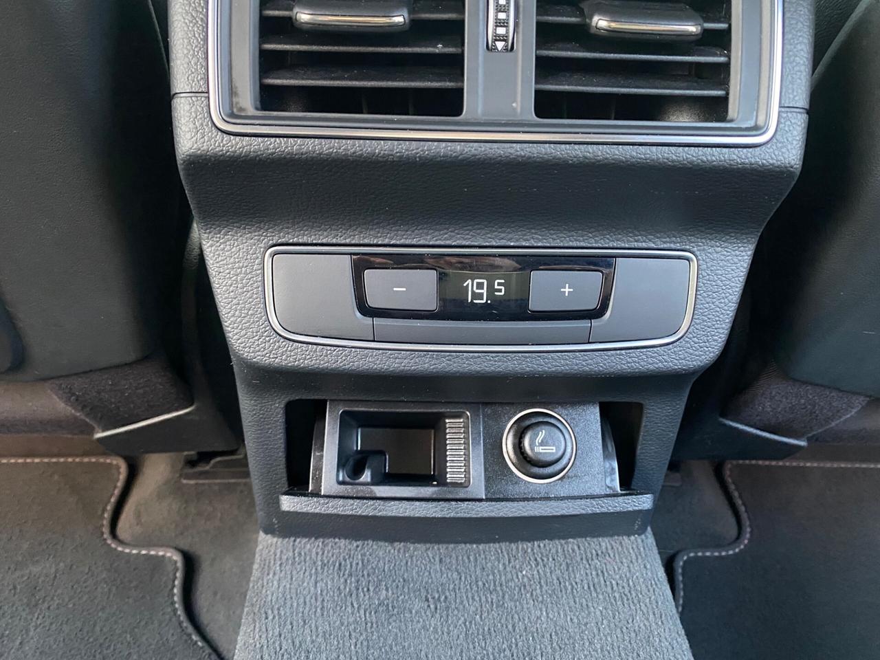 Audi Q5 2.0 TDI quattro S tronic Design Sport