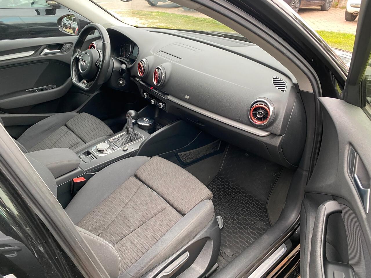 AUDI - A3 Sportback - 1.6 TDI clean diesel S tronic Ambition - FINANZIABILE - PERMUTE
