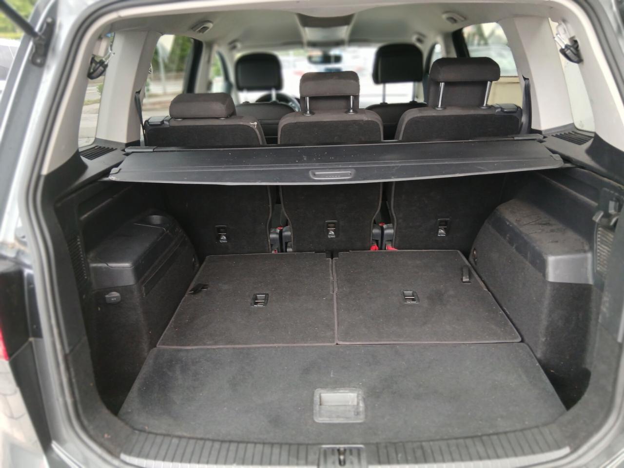 Volkswagen Touran 1.4 TSI DSG Executive 7 posti tua a € 199 mese