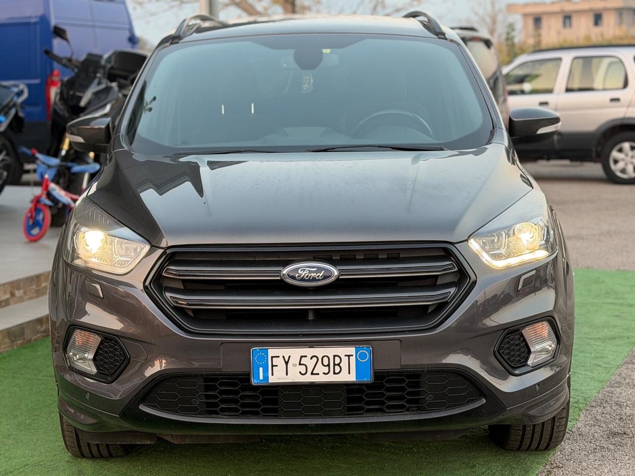 Ford Kuga 2.0 TDCI 150 CV S&S 4WD Powershift ST-Line
