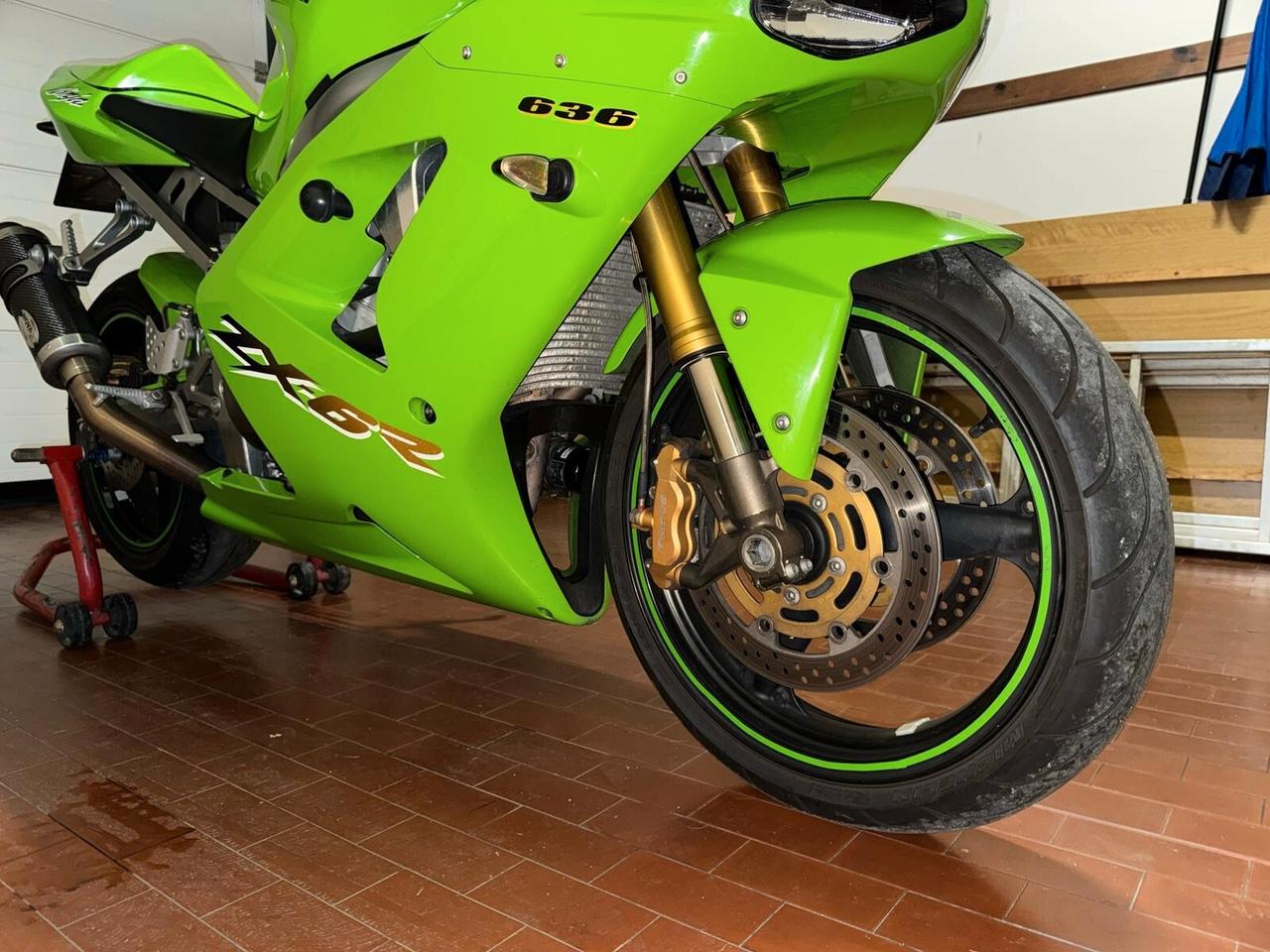 Kawasaki Ninja ZX-6 r-636