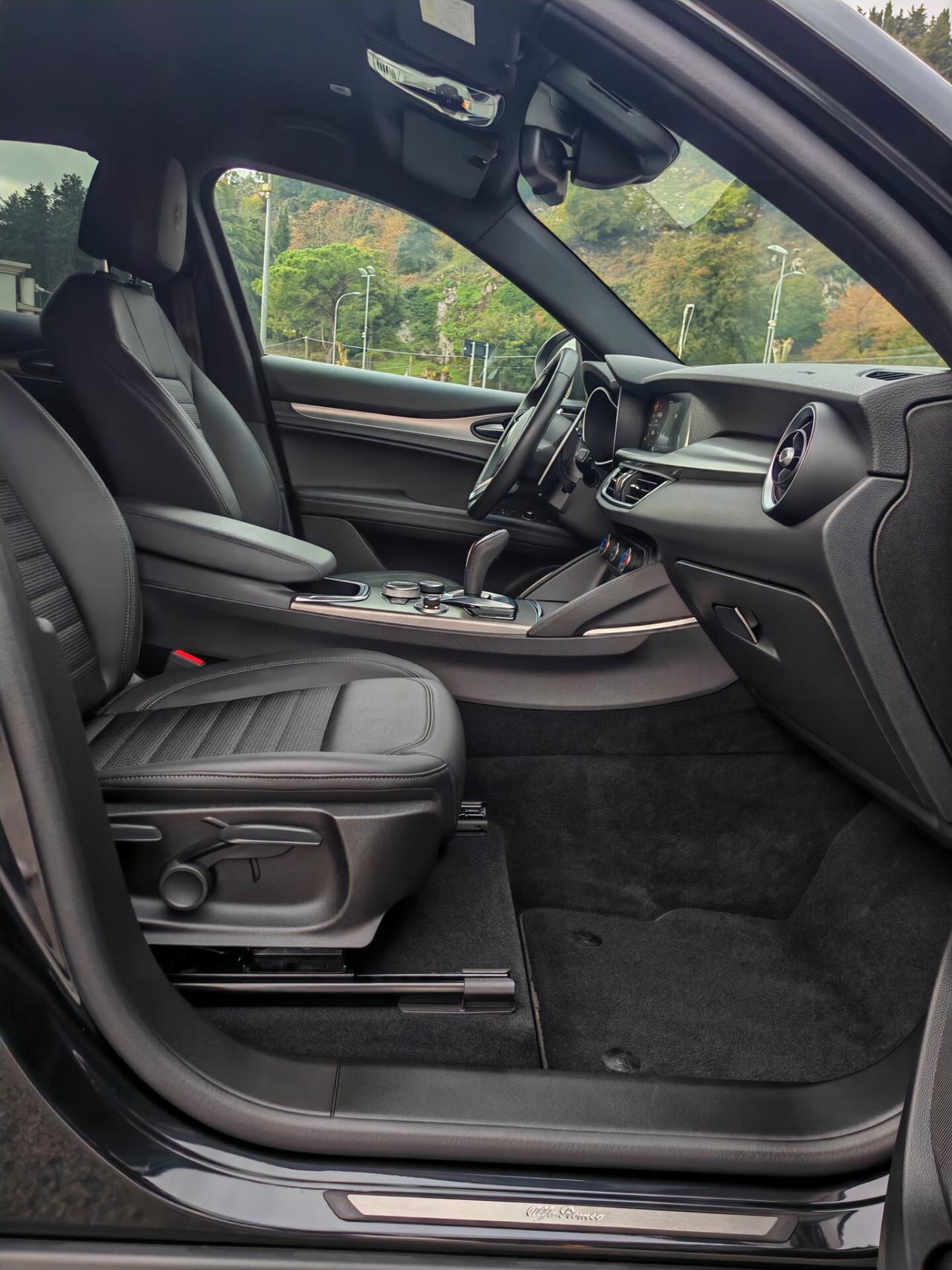 Alfa Romeo Stelvio 2.2 Turbodiesel 160 CV AT8 RWD Sprint