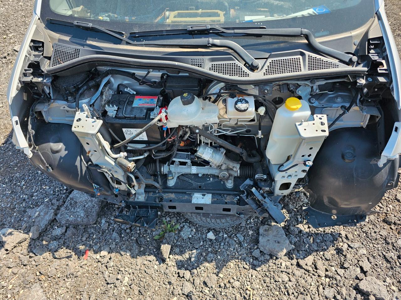 FURTO PARZIALE Smart ForTwo EQ Ushuaïa