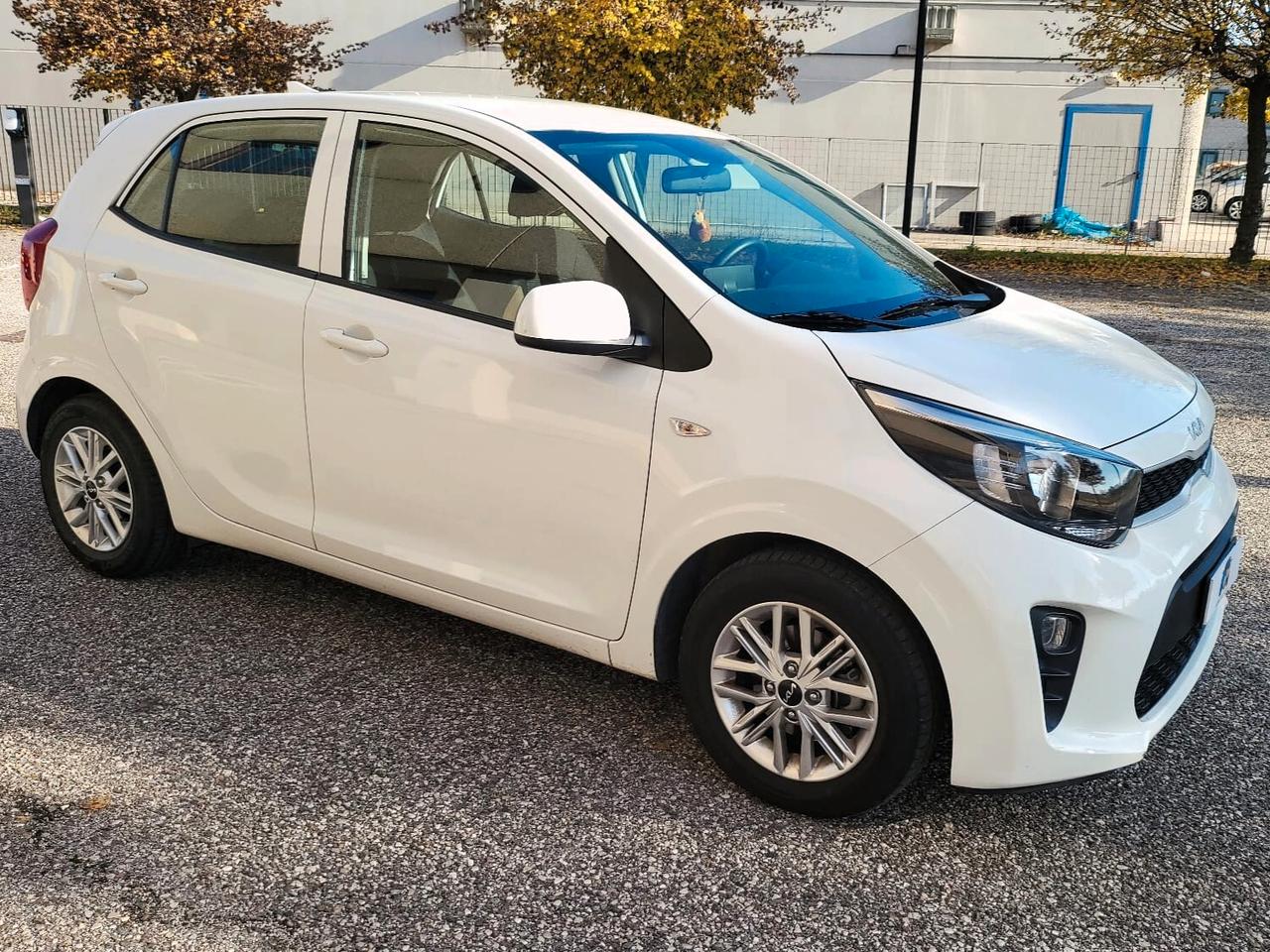 Kia Picanto 1.0 12V 5 porte AMT Urban (67cv)-GARANZIA DI 6 ANNI O KM 150.000