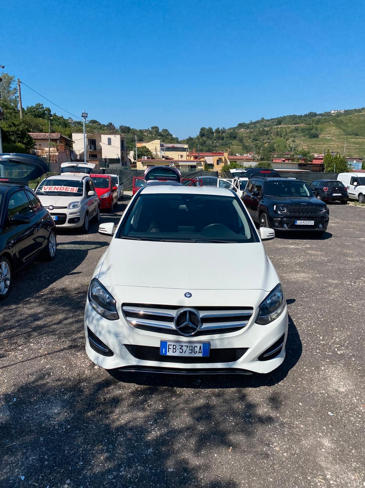Mercedes-benz B 200 d Automatic Premium