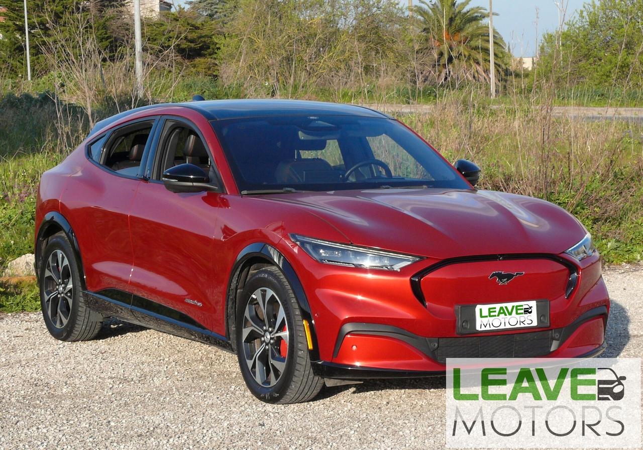 Ford Mustang Mach-E AWD 351 CV (M1483)