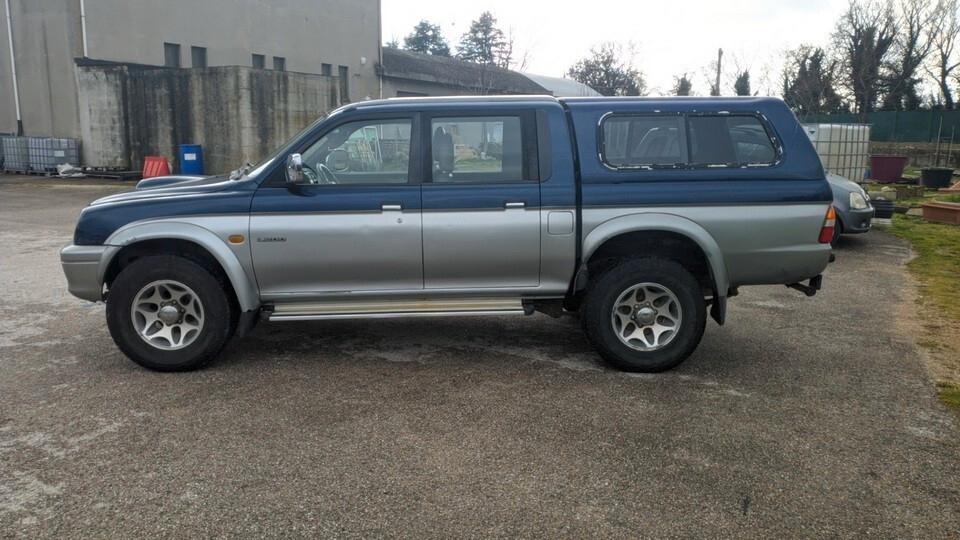 Mitsubishi L200 2.5 TDI 4WD 100CV R/D LOCK