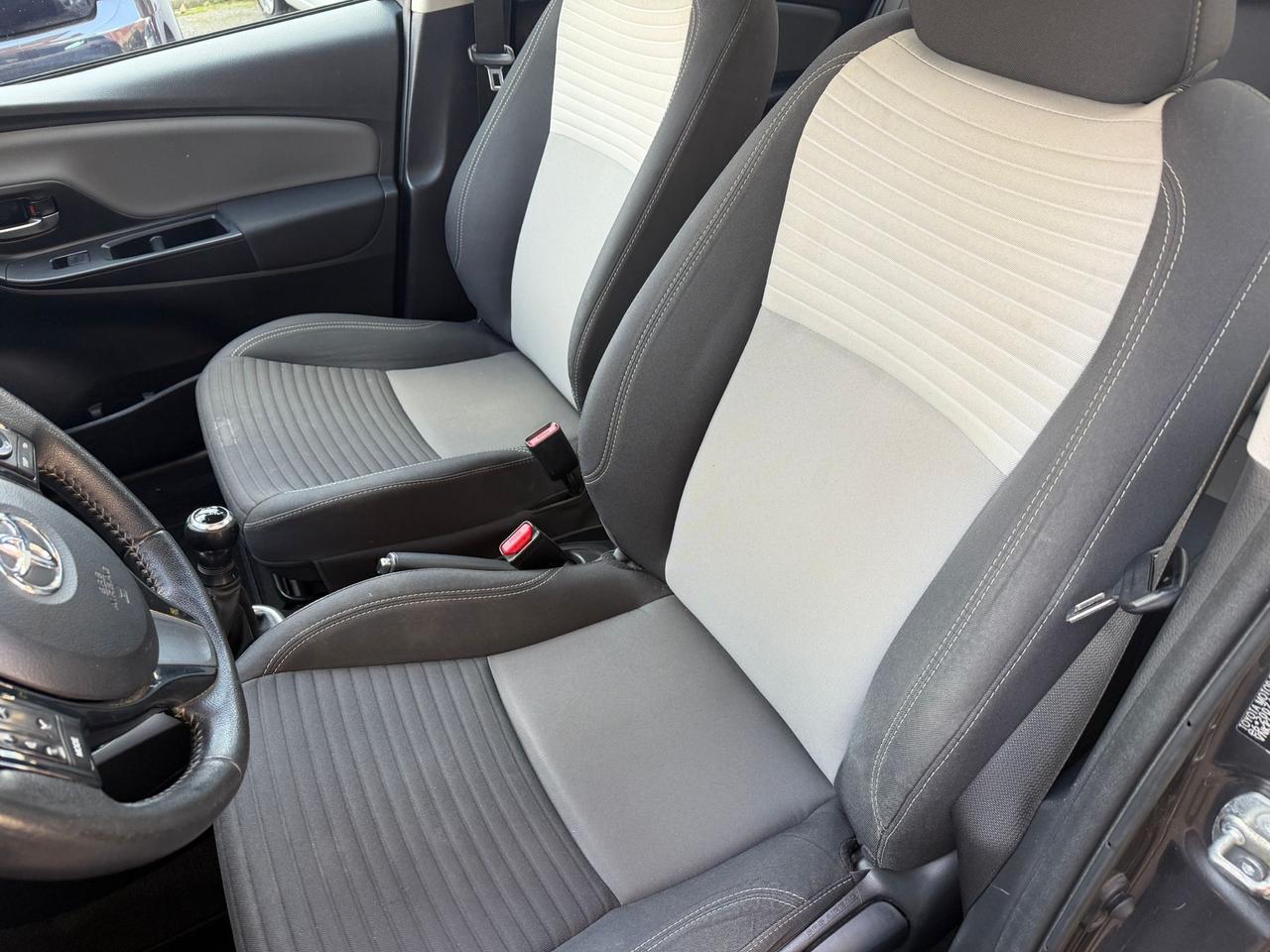 Toyota Yaris 1.0 72 CV 5 porte Lounge