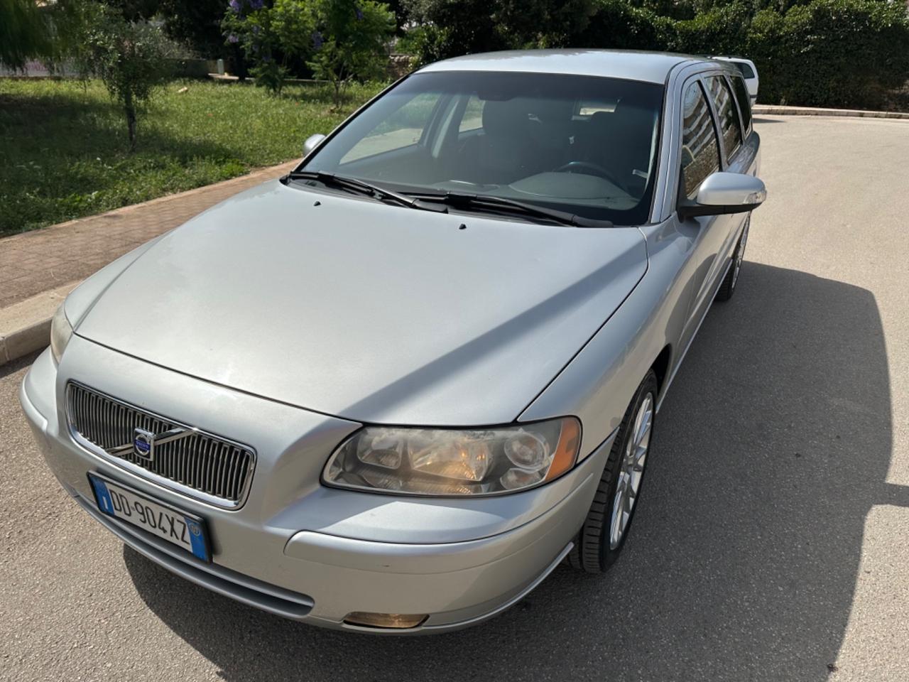 Volvo V70 2.4 BENZINA 2007 - CAMBIO AUTOMATICO E GANCIO TRAINO