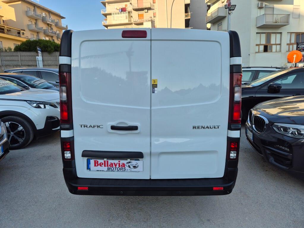 Renault Trafic 1.6 dci 120cv 3 posti L1 H1
