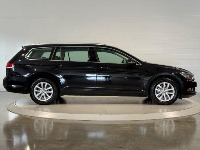 VOLKSWAGEN Passat Variant 1.6TDI Comfortline Business BlueMotion Technology