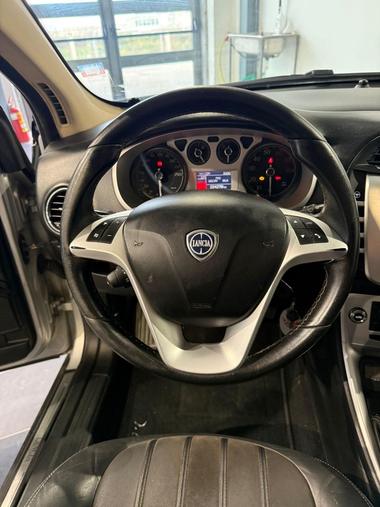 Lancia Delta GPL - GANCIO TRAINO--GARANZIA