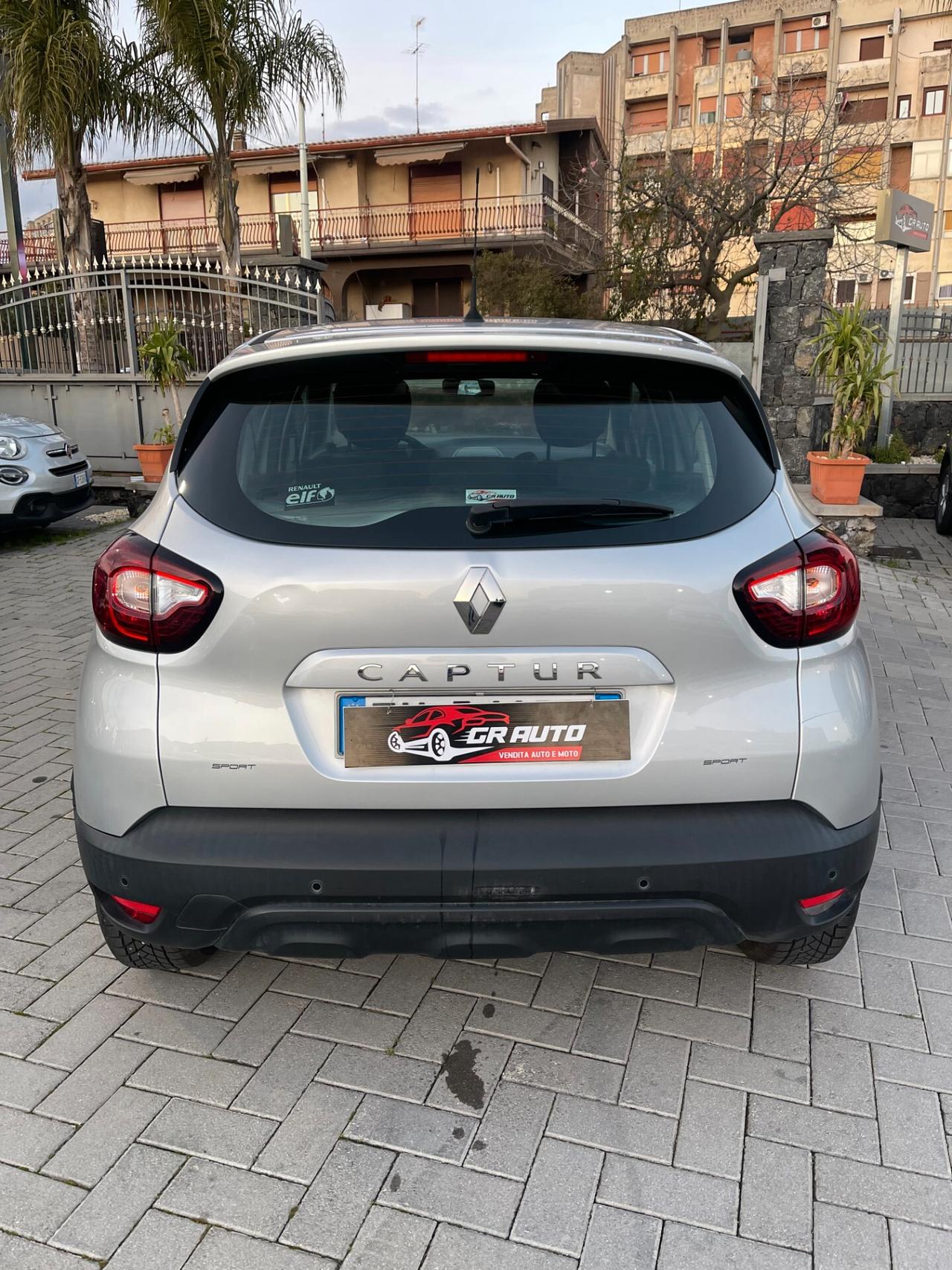 Renault Captur dCi 8V 90 CV