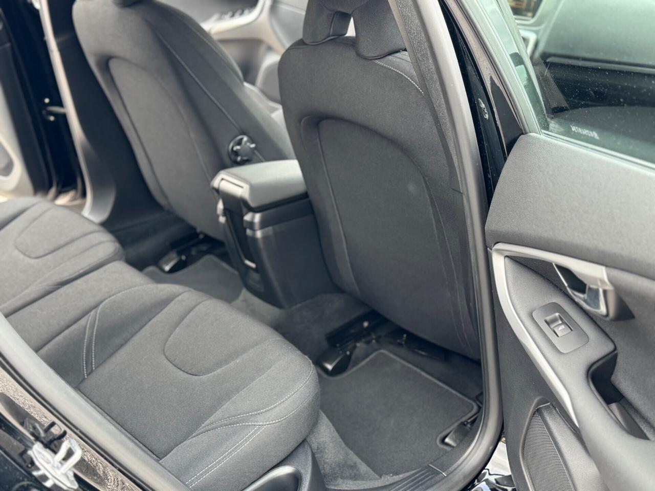 Volvo V40 T2 Automatico, Benzina 100.000 Km !