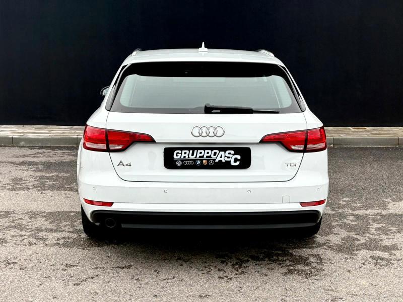 Audi A4 Avant 35 2.0 tdi Sport 150cv s-tronic