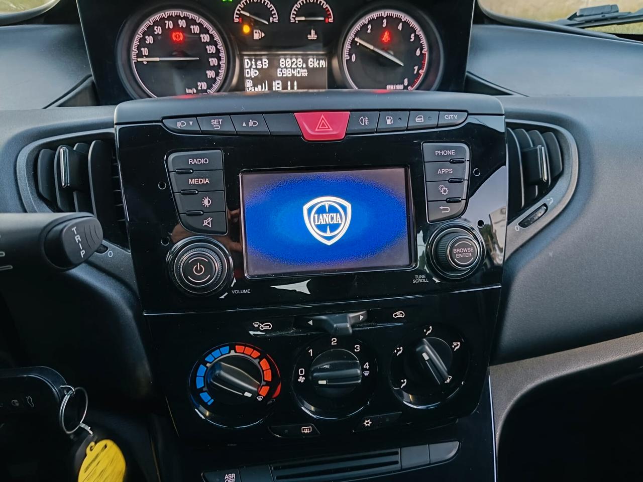 Lancia Ypsilon 1.2 69 CV 5 porte GPL Ecochic Gold