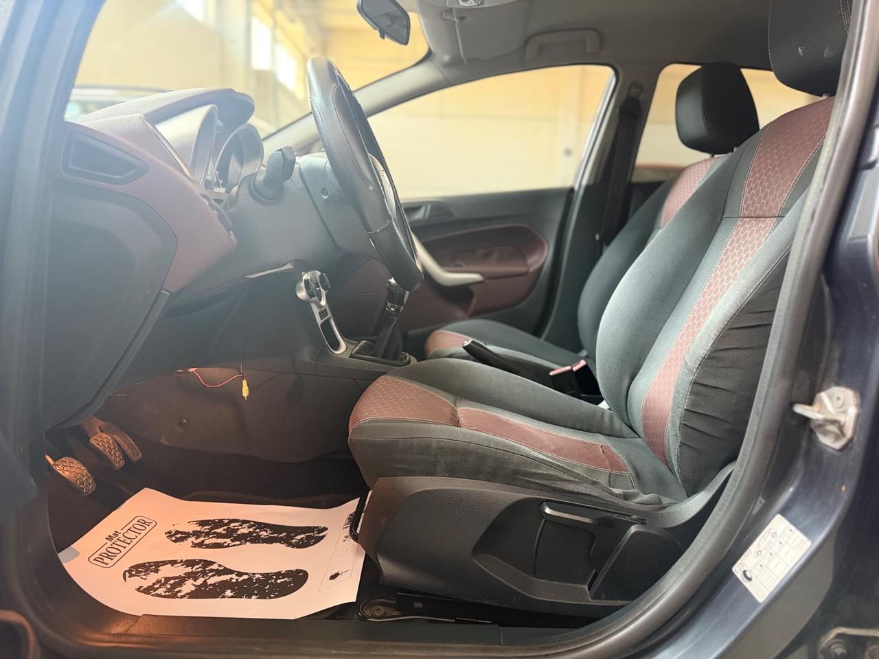 Ford Fiesta 1.2 82 CV 5 porte Titanium NEOPATENTATI