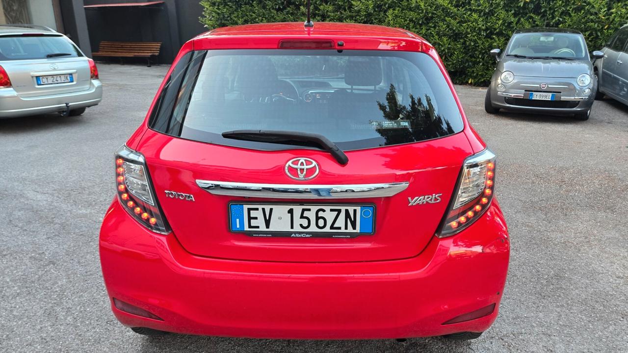 Toyota Yaris 1.0 5 porte Lounge