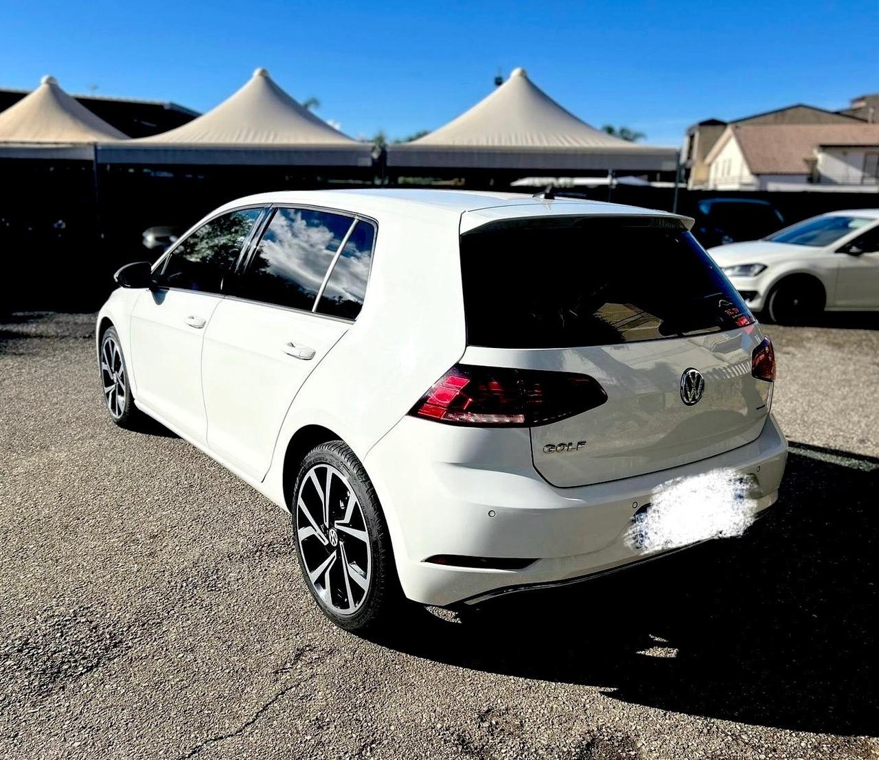 Volkswagen Golf 1.6 TDI DSG 115 CV 5p