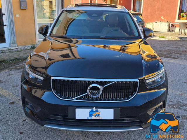 VOLVO XC40 D4 AWD Geartronic Momentum