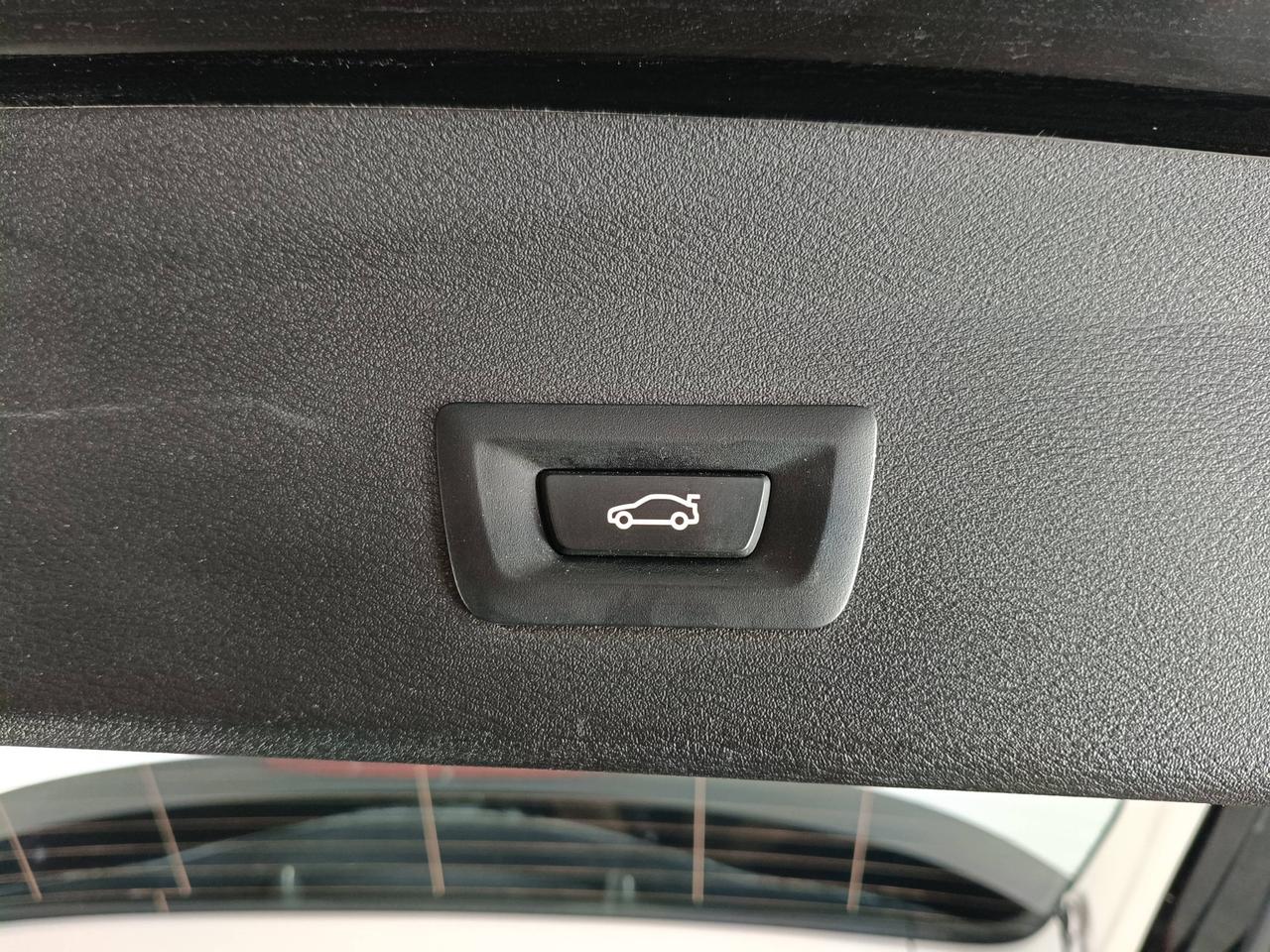 BMW X1 F48 - X1 sdrive18d Business auto