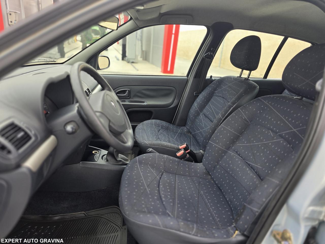RENAULT CLIO 1.2 cc 5 PORTE *OTTIME CONDIZIONI*