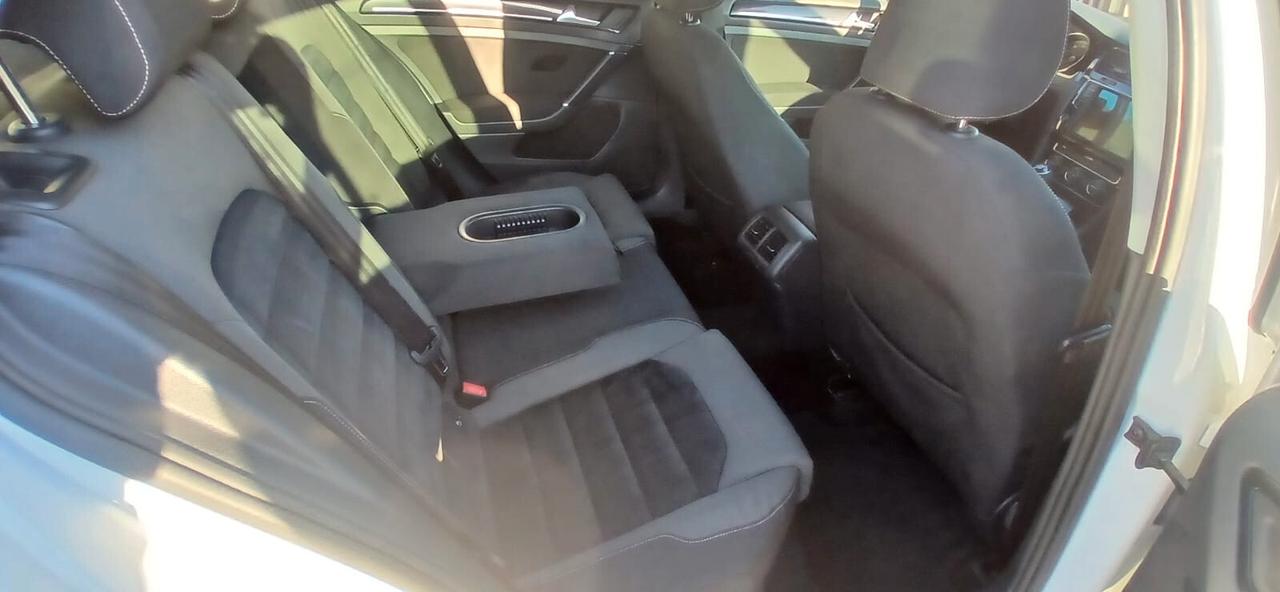 Volkswagen Golf 7° 2.0 TDI 5p. Highline BMT - 2012