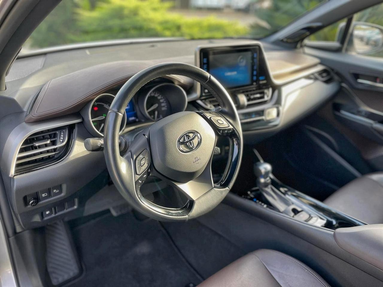 Toyota C-HR 1.8 Hybrid E-CVT Lounge