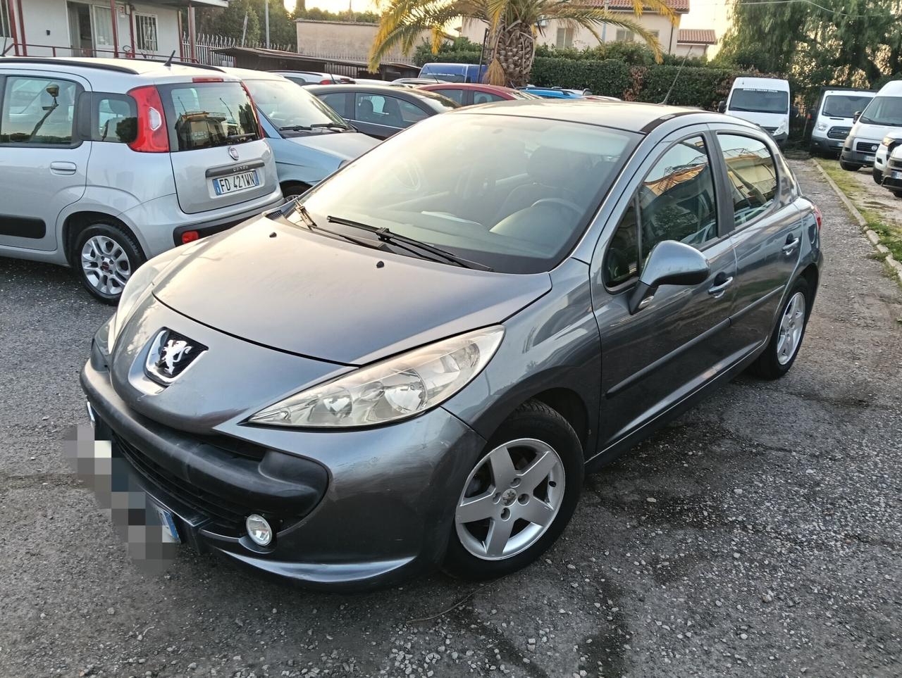 Peugeot 207 1.4 HDi 70CV 5p. X Line