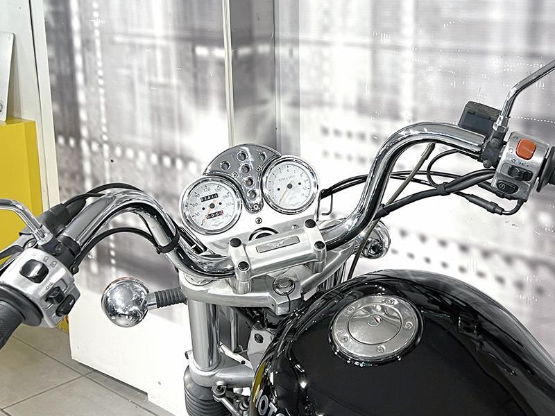 Moto Guzzi California EV