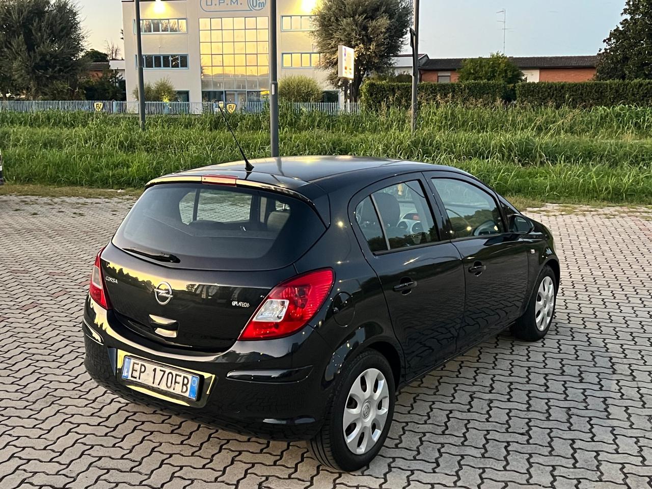 Opel Corsa 1.2 85CV 5 porte GPL-TECH Edition