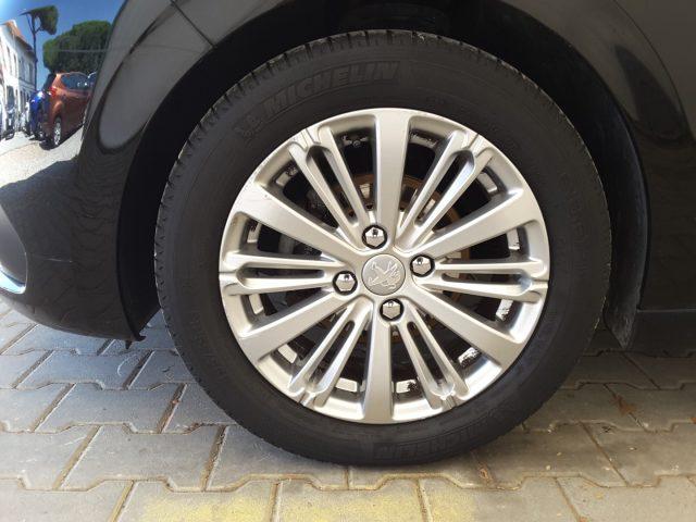 PEUGEOT 208 1.2 PureTech 82cv 5 porte Allure *solo 45.300 Km*